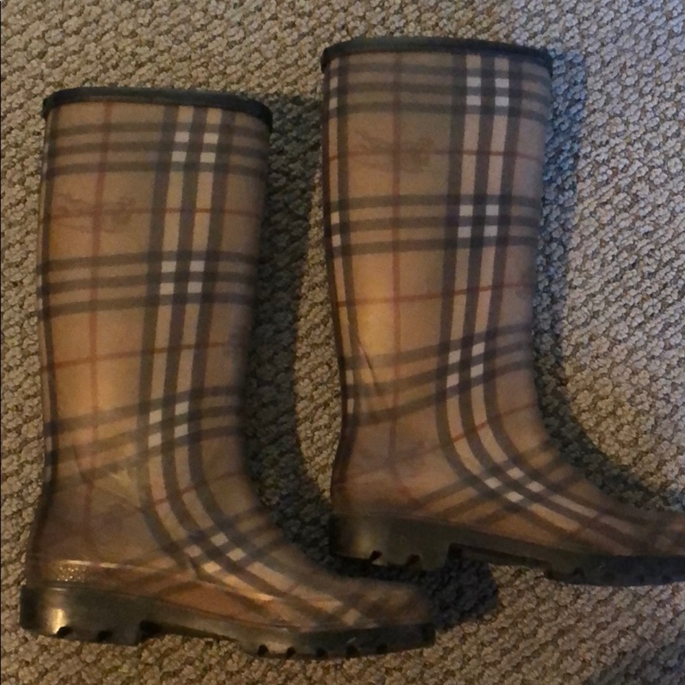 Burberry rain boots